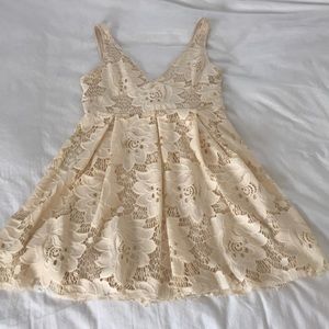 Lace flowy dress